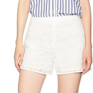 NWT Trina Turk Geranium White Lace Shorts size 8